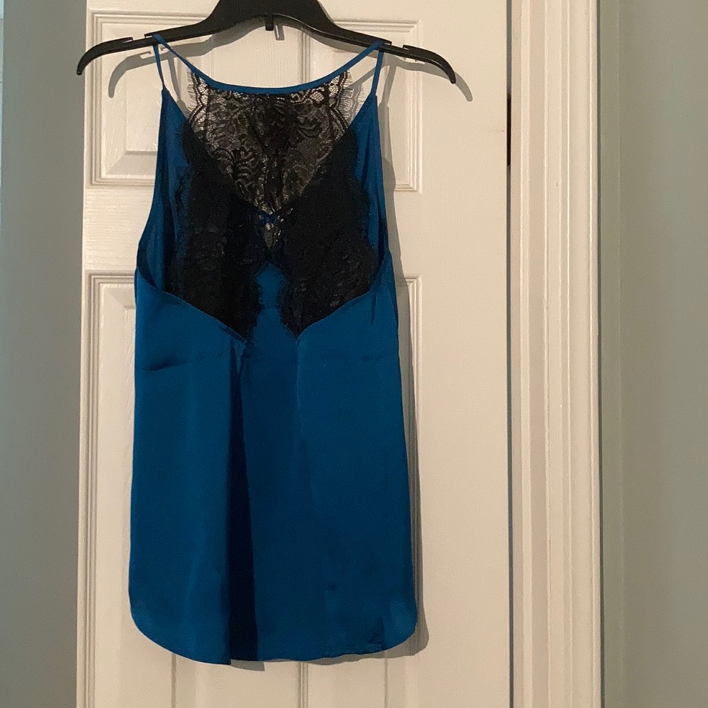 Express Top - Picture 3 of 5